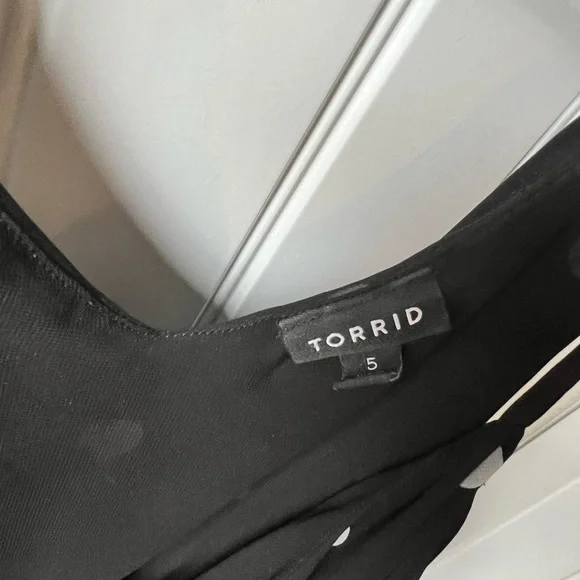 Torrid Swing Cami - Picture 2 of 4